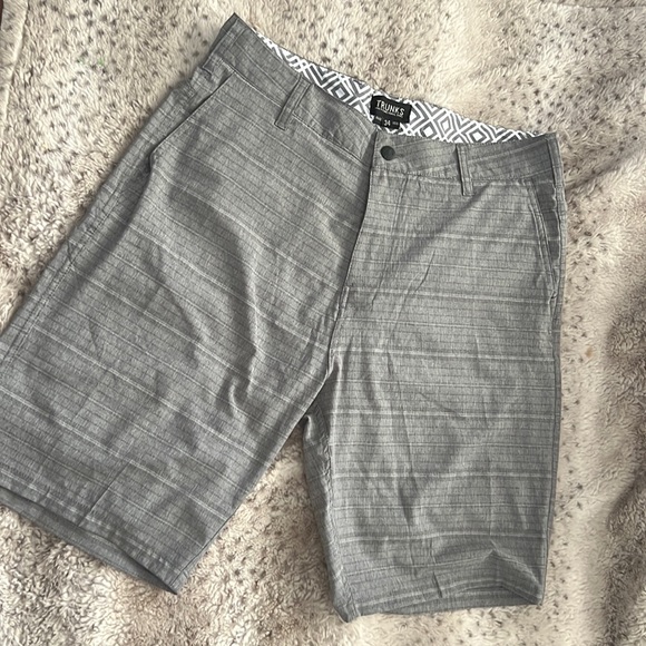 Trunks, gray, multi function shorts, size 34 - Picture 1 of 6